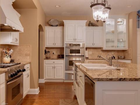 2202 Charles Ln, Akron, OH 44333 photo 30