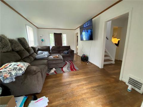 770 E 256th, Euclid, OH 44132 photo 2