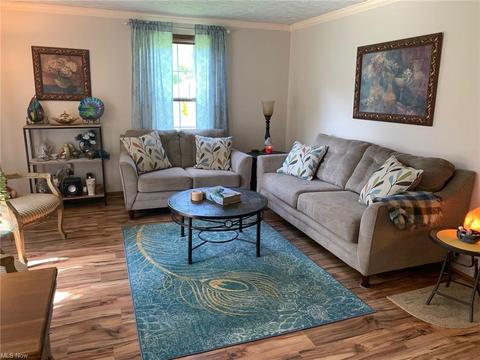 1114 E Front St, Dover, OH 44622 photo 6