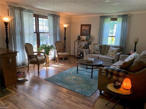 1114 E Front St, Dover, OH 44622 photo 5