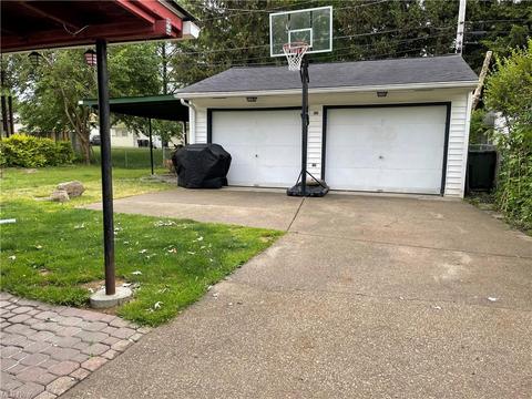 815 Case Ave, Elyria, OH 44035 photo 2