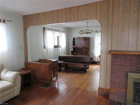 1836 E 47th St, Ashtabula, OH 44004 photo 4