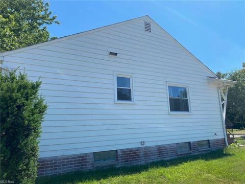 865 E 261 St, Euclid, OH 44132 photo 6