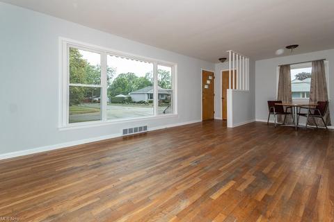865 E 261 St, Euclid, OH 44132 photo 17
