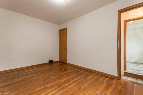 865 E 261 St, Euclid, OH 44132 photo 25