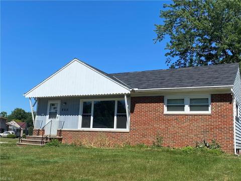 865 E 261 St, Euclid, OH 44132 photo 5