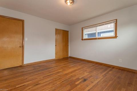 865 E 261 St, Euclid, OH 44132 photo 24