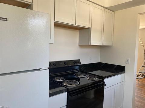 865 E 261 St, Euclid, OH 44132 photo 9