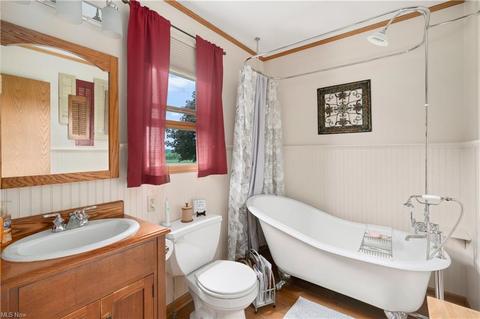 18265 Pine Lake Rd, Beloit, OH 44609 photo 19