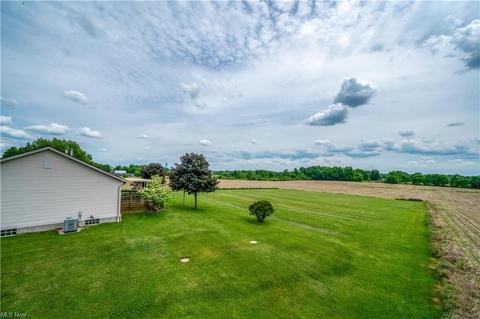 18265 Pine Lake Rd, Beloit, OH 44609 photo 4