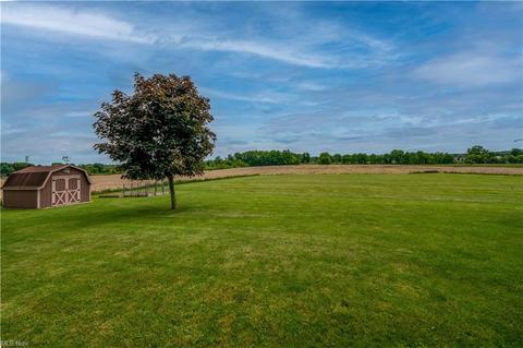18265 Pine Lake Rd, Beloit, OH 44609 photo 5