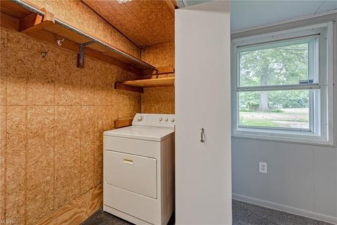 2059 E 37th St, Lorain, OH 44055 photo 21