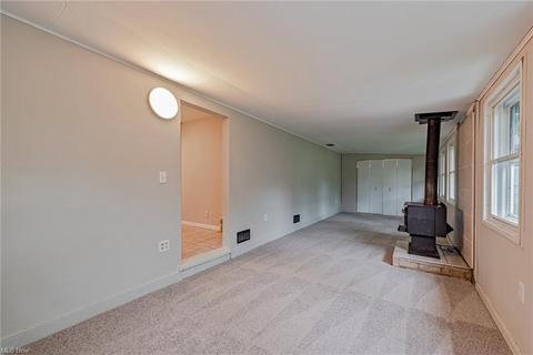 2059 E 37th St, Lorain, OH 44055 photo 11