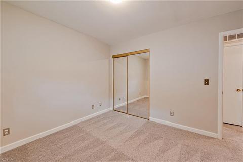 2059 E 37th St, Lorain, OH 44055 photo 16