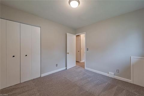 2059 E 37th St, Lorain, OH 44055 photo 14