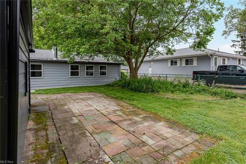 2059 E 37th St, Lorain, OH 44055 photo 24