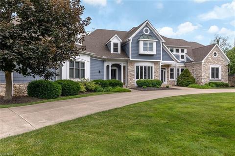 705 Hardwick Dr, Aurora, OH 44202 photo 3