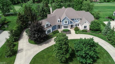 705 Hardwick Dr, Aurora, OH 44202 photo 1