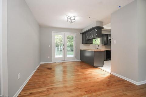 35200 Bainbridge Rd, Solon, OH 44139 photo 7