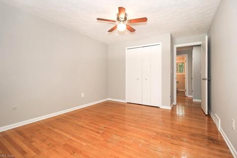 35200 Bainbridge Rd, Solon, OH 44139 photo 16