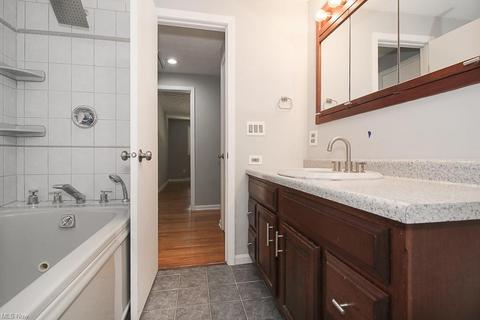 35200 Bainbridge Rd, Solon, OH 44139 photo 22