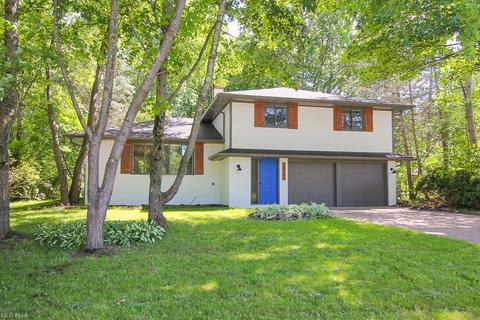35200 Bainbridge Rd, Solon, OH 44139 photo 3