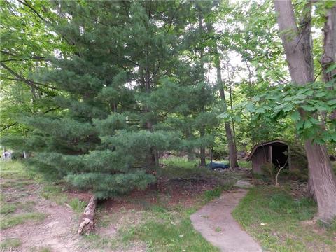 8200 Pinehurst Dr, Parma, OH 44129 photo 33