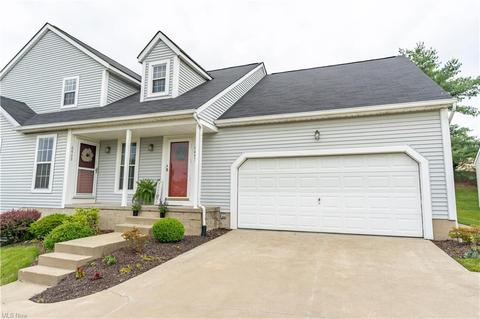 6435 Strawberry Fields Cir NE, Canton, OH 44721 photo 3