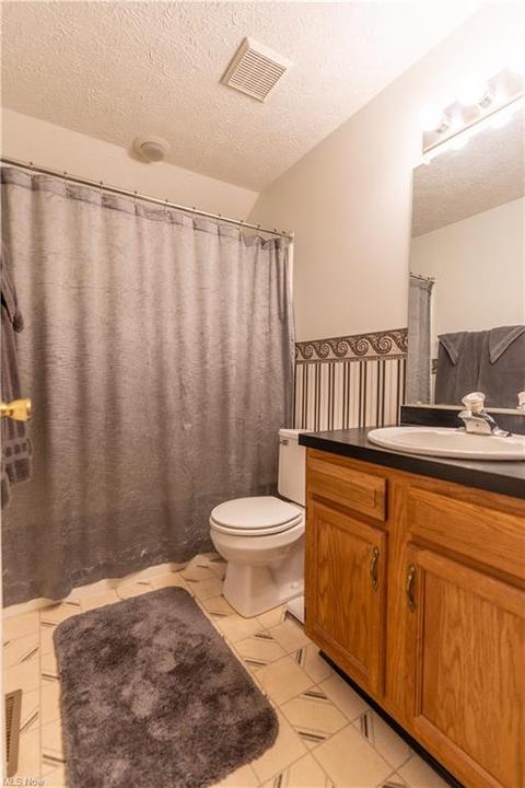 6435 Strawberry Fields Cir NE, Canton, OH 44721 photo 21