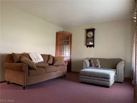 6399 Smith Rd, Brook Park, OH 44142 photo 5