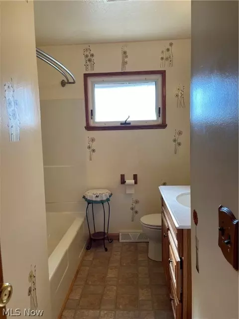 6399 Smith Rd, Brook Park, OH 44142 photo 16
