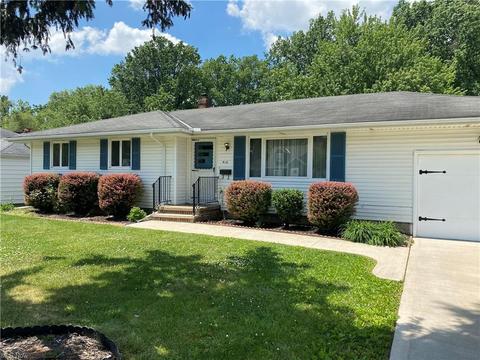 416 Abbe Rd N, Elyria, OH 44035 photo 2