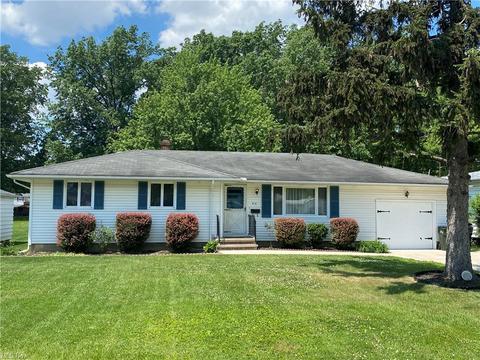 416 Abbe Rd N, Elyria, OH 44035 photo 1