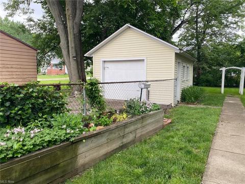 1800 E 290th St, Wickliffe, OH 44092 photo 12