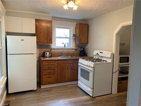 1800 E 290th St, Wickliffe, OH 44092 photo 6