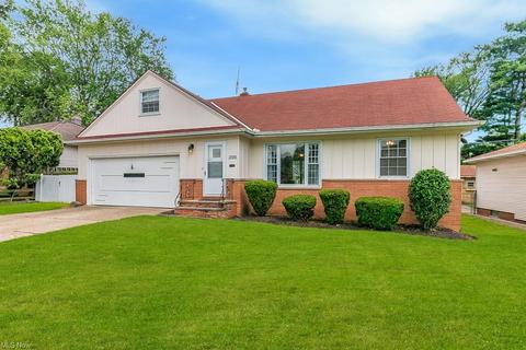 1888 Rush Rd, Wickliffe, OH 44092 photo 1