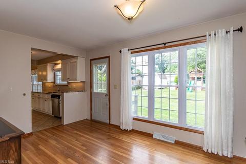 1888 Rush Rd, Wickliffe, OH 44092 photo 7
