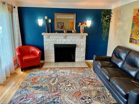 7419 Hillside Rd, Independence, OH 44131 photo 3