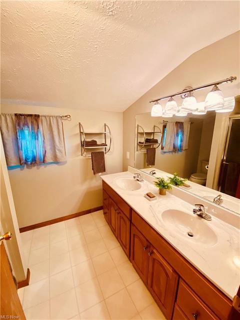 7419 Hillside Rd, Independence, OH 44131 photo 19