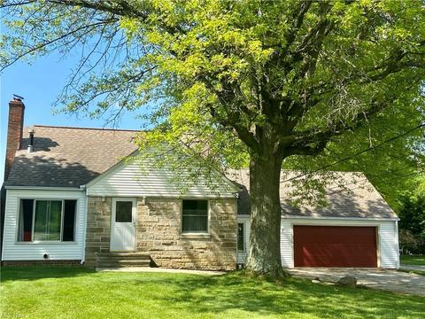7419 Hillside Rd, Independence, OH 44131 photo 1