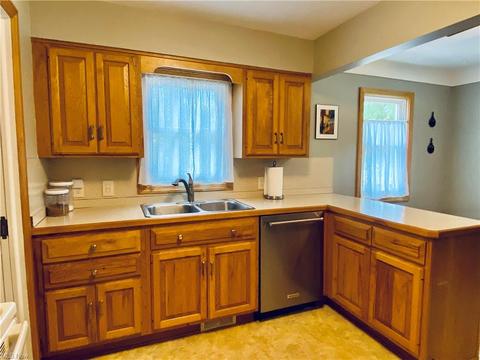 7419 Hillside Rd, Independence, OH 44131 photo 5