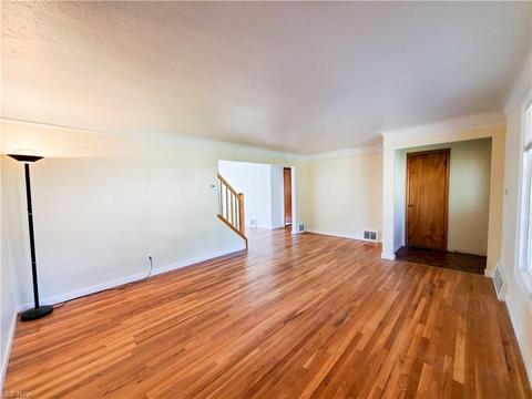 1673 Rush Rd, Wickliffe, OH 44092 photo 5