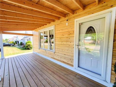 1673 Rush Rd, Wickliffe, OH 44092 photo 2