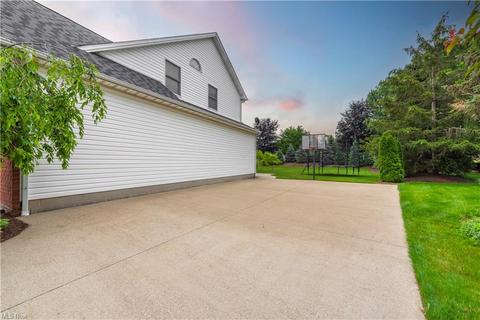 4303 S Fall Lake Dr, Avon, OH 44011 photo 21