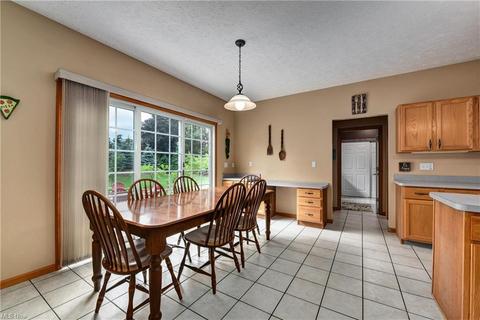 4303 S Fall Lake Dr, Avon, OH 44011 photo 3