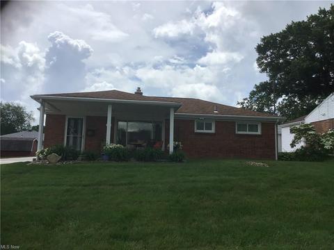 504 W Wilson St, Struthers, OH 44471 photo 2