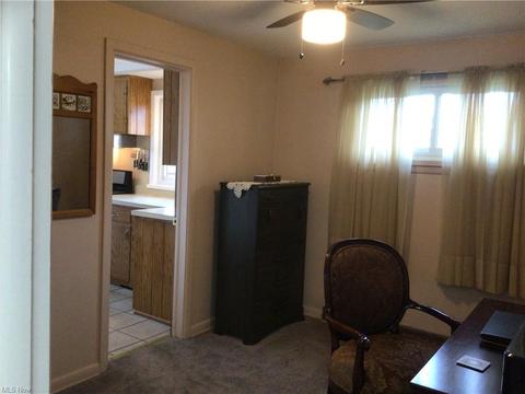 504 W Wilson St, Struthers, OH 44471 photo 16