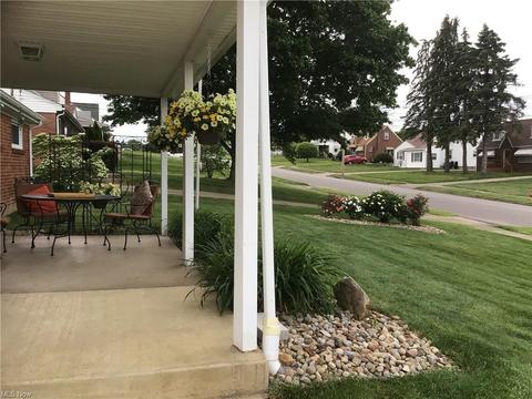 504 W Wilson St, Struthers, OH 44471 photo 6
