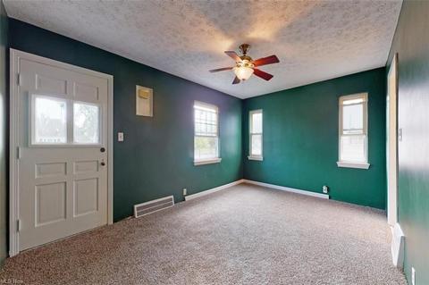 754 E 258th St, Euclid, OH 44132 photo 14