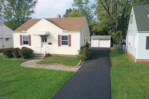 754 E 258th St, Euclid, OH 44132 photo 5